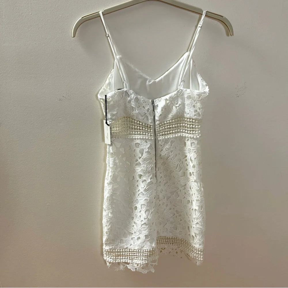 Lovers + Friends white floral lace dress XS revolve - Picture 5 of 7